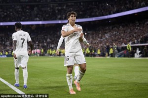 组图：西甲皇马5-1 贡萨洛-加西亚帽子戏法