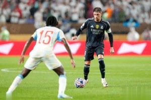 欧冠：萨尔茨堡优势尽显，布兰晋级无望？萨尔茨堡VS布兰