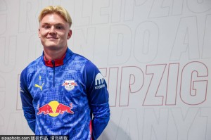 孔帕尼谈切尔西：无论对手花了10亿还是1000万买人，这都无关紧要