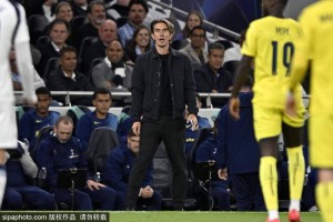 摩纳哥惨遭布鲁日狂轰26脚射门,创下欧冠历史新低! 摩纳哥惨遭布鲁日狂轰26脚射门,创下欧冠历史新低!