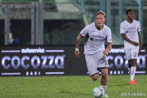 意甲保级生死战！克雷莫纳主场破咒VS莱切续命，5主力伤停成胜负手