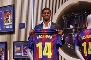 巴萨签西甲3000万锋霸接替莱万，拉什福德或被退货！成新三叉戟！