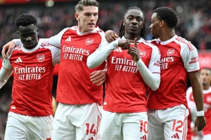 1-0！英超乱套了，阿森纳4连胜领跑，曼城0-1爆冷，3大豪门翻车