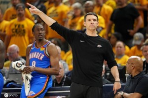 雷霆主帅直言本场犯错过多 SGA：我必须更强硬回应