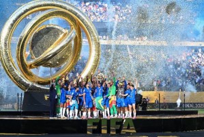 切尔西夺得世俱杯冠军、分得1.14亿美元，恩里克拒认失败