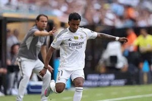 拜仁球迷施压,罗德里戈或离开皇马?德甲巨头陷入困境 拜仁球迷施压,罗德里戈或离开皇马?德甲巨头陷入困境