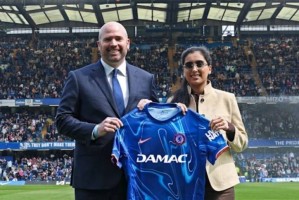 专家：切尔西卖短期胸前广告很无奈，要价6000万镑一年太高了