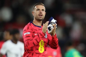 亨德森深情告别阿贾克斯,35岁有望重返英超,冲击2026世界杯席位 亨德森深情告别阿贾克斯,35岁有望重返英超,冲击2026世界杯席位