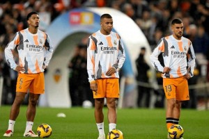 泰山新生代冲击!王大雷替换成21岁天才门将,4-1大胜梅州客家? 泰山新生代冲击!王大雷替换成21岁天才门将,4-1大胜梅州客家?