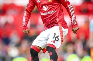 曼联争夺艾基提克的秘密武器:情感纽带或成关键 曼联争夺艾基提克的秘密武器:情感纽带或成关键