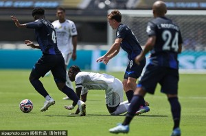 皇马陷入赛程危机!世俱杯冲突或致西甲首轮延期 皇马陷入赛程危机!世俱杯冲突或致西甲首轮延期