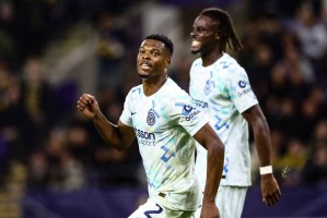 零封全欧第一!齐沃用2招激活老龄国米,20岁新星欧冠破门,博尼独造4球 零封全欧第一!齐沃用2招激活老龄国米,20岁新星欧冠破门,博尼独造4球