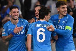 意甲终局之战：莱切的保级生死赌局，那不勒斯的欧冠荣耀冲锋