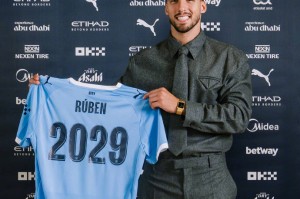 曼城与葡萄牙后卫鲁本-迪亚斯续约2年 新合同至2029年