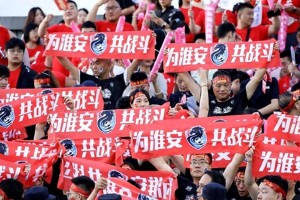 赛制大改引争议！苏超联赛推“双败淘汰”，能否实现职业化发展？