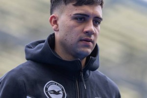 德天空:药厂在和布莱顿谈布纳诺特,多特也在竞争&报价埃切维里 德天空:药厂在和布莱顿谈布纳诺特,多特也在竞争&报价埃切维里