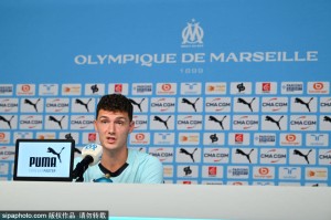 法甲球队马赛召开发布会 宣布帕瓦尔正式加盟</title>
        
    <title>法甲球队马赛召开发布会 宣布帕瓦尔正式加盟