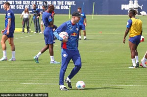 德甲球队莱比锡备战新赛季</title>
        
    <title>德甲球队莱比锡备战新赛季 德甲球队莱比锡备战新赛季</title>
        
    <title>德甲球队莱比锡备战新赛季