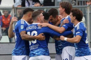 阿根廷新秀尼科-帕斯,能否继承梅西的衣钵? 阿根廷新秀尼科-帕斯,能否继承梅西的衣钵?