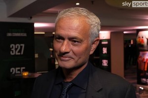 穆里尼奥入选英格兰名人堂，不希望国米夺冠，看好曼联主帅阿莫林