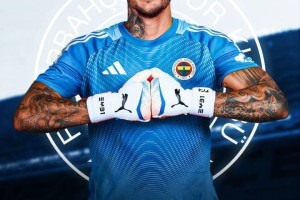 Here we go!罗马诺:曼城埃德森加盟费内巴切,转会费约1400万 Here we go!罗马诺:曼城埃德森加盟费内巴切,转会费约1400万