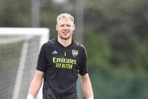 拉姆斯代尔重返首发阵容与大卫.拉亚争夺一号门将位 拉姆斯代尔重返首发阵容与大卫.拉亚争夺一号门将位