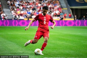 4500万身价却无人问津！大卫从法甲射手王到转会市场弃儿的惊人反转