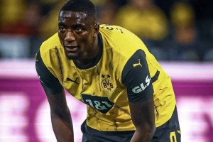 5000万欧!多特神锋解约金暴降有玄机只适用顶级豪门沙特想买另谈 5000万欧!多特神锋解约金暴降有玄机只适用顶级豪门沙特想买另谈