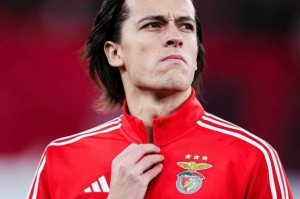 皇马将签22岁左后卫，曼联获利1800万欧元喜忧参半，球员拒绝加盟