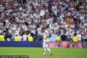 皇马UEFA排名封神！143.5分碾压曼城拜仁，巴萨的痛谁懂？未来格局已定？