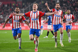 西甲揭幕战：赫罗纳与巴列卡诺的激烈对决