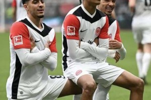 弗赖堡 VS 法兰克福 弗赖堡 VS 法兰克福