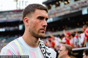 乔纳森·大卫：从法甲射手王到尤文图斯的希望之星