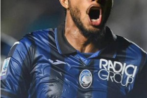 曼联欲签便宜中场新援！埃德森标价6000万买不起，曼城旧将成目标