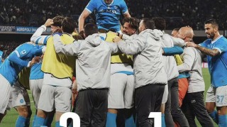 那不勒斯3-1终结国米7连胜，孔蒂执教风格遭质疑，意甲争冠形势激烈