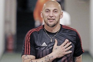 阿比亚蒂：巴黎欧冠的一半多功劳属于多纳鲁马 他被抛弃很疯狂