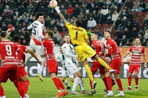 德甲前瞻:奥格斯堡 VS 美因茨 德甲前瞻:奥格斯堡 VS 美因茨