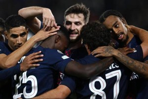 足坛悲喜一夜!国米7连胜终结,拜仁3-0豪取13连胜,大巴黎3-0,多特压哨绝杀 足坛悲喜一夜!国米7连胜终结,拜仁3-0豪取13连胜,大巴黎3-0,多特压哨绝杀