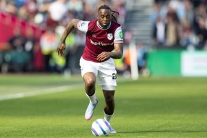 万比萨卡：下周重返老特拉福德意义特殊，我们要争取击败曼联