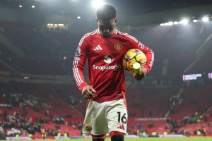 曼联4000万边锋官宣恢复正常训练，复出计划曝光！欧联杯次回合或上阵