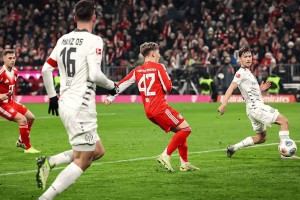 德甲爆冷夜！拜仁狂攻未果，2-2战平让冠军悬念陡增？