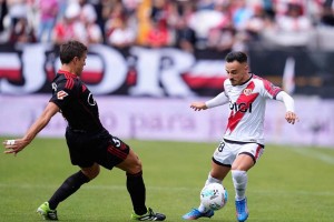 25岁亚当斯绝杀,塞维利亚1-0巴列卡诺,一举杀入西甲前十 25岁亚当斯绝杀,塞维利亚1-0巴列卡诺,一举杀入西甲前十