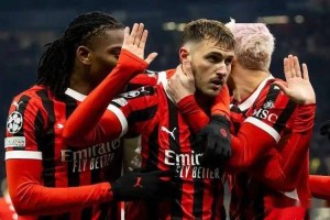 AC米兰错过2大强援!他们苦等电话不来,如今加盟英超法甲 AC米兰错过2大强援!他们苦等电话不来,如今加盟英超法甲