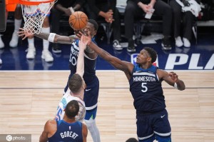 爱德华兹终于当了一回乔丹 G3爆发有规律可循? 爱德华兹终于当了一回乔丹 G3爆发有规律可循?