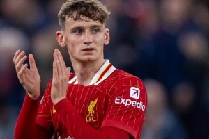 德甲豪门哄抢！利物浦3天才标价4000万，拜仁球探：丹斯值8000万