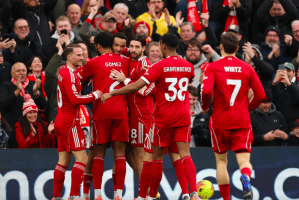 2-0！9500万神锋46秒闪击+双响 英超11.5亿豪门5场不败强势反弹