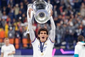 早报:利物浦签下弗林蓬;欧冠决赛明日开战 早报:利物浦签下弗林蓬;欧冠决赛明日开战