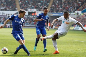 博德闪耀轻松晋级,斯旺西实力压普利茅斯 博德闪耀轻松晋级,斯旺西实力压普利茅斯