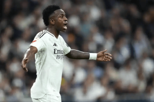 仅排金球奖第16!维尼修斯断崖式下滑,网友:以后还是低调点吧 仅排金球奖第16!维尼修斯断崖式下滑,网友:以后还是低调点吧