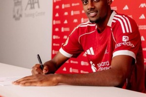 顶薪待遇!伊萨克周薪高达28万镑,利物浦超20万镑球员已有4人! 顶薪待遇!伊萨克周薪高达28万镑,利物浦超20万镑球员已有4人!